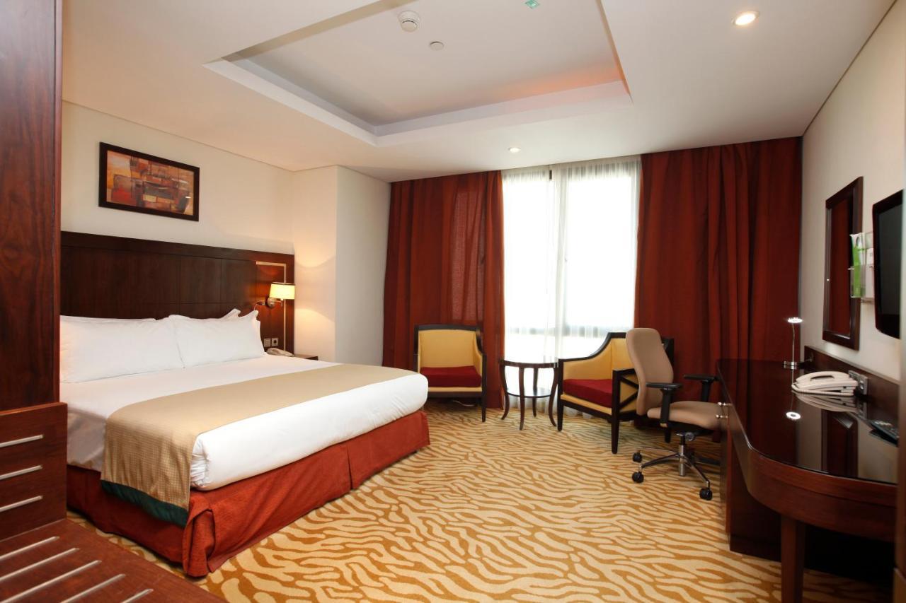 Holiday Inn Olaya By Ihg Riyad Extérieur photo