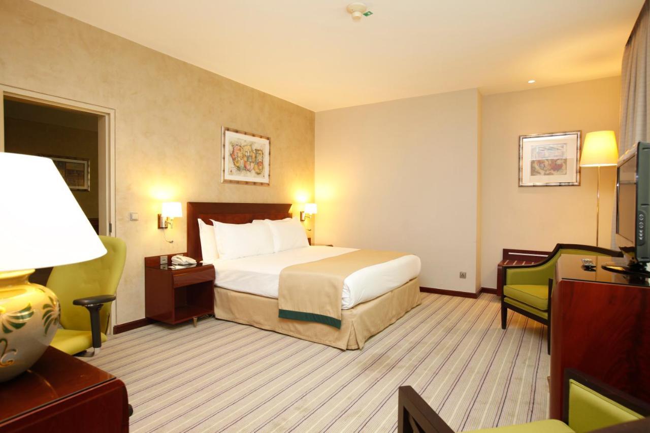 Holiday Inn Olaya By Ihg Riyad Extérieur photo