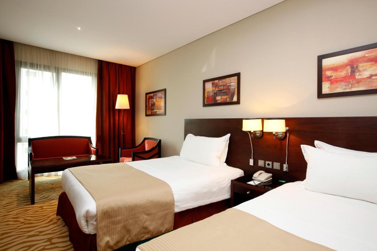 Holiday Inn Olaya By Ihg Riyad Extérieur photo