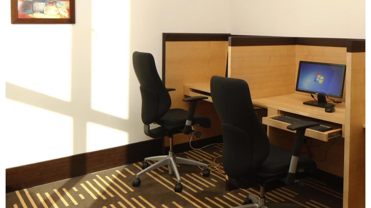 Holiday Inn Olaya By Ihg Riyad Extérieur photo