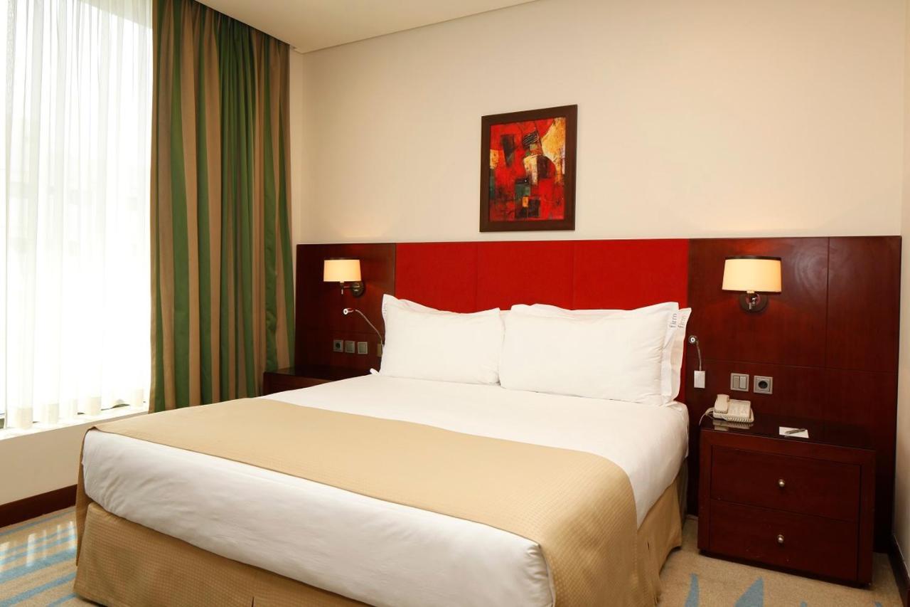 Holiday Inn Olaya By Ihg Riyad Extérieur photo