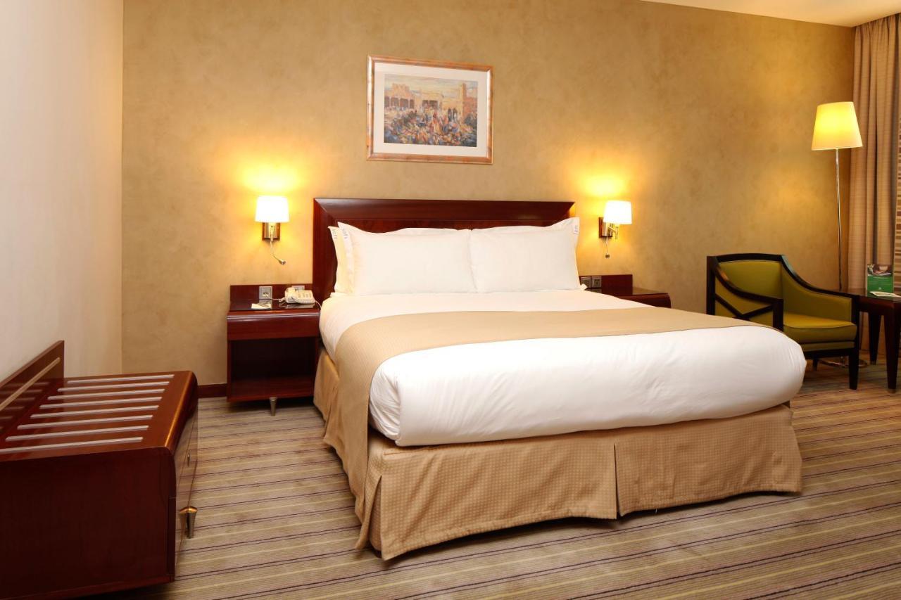 Holiday Inn Olaya By Ihg Riyad Extérieur photo